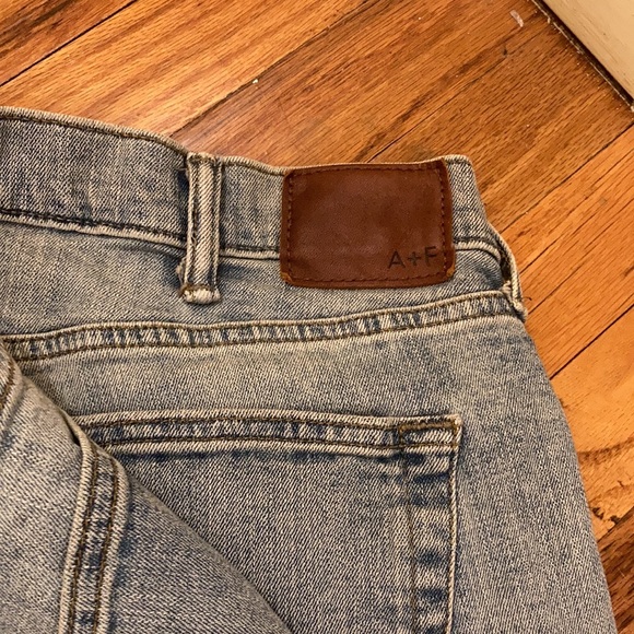 Men Denim Jeans Bundle - Picture 4 of 8